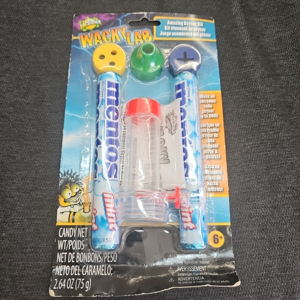 NEW 2013 Sealed Toys R Us Wacky Lab Rare Amazing Geyser Kit Mentos Edu Science